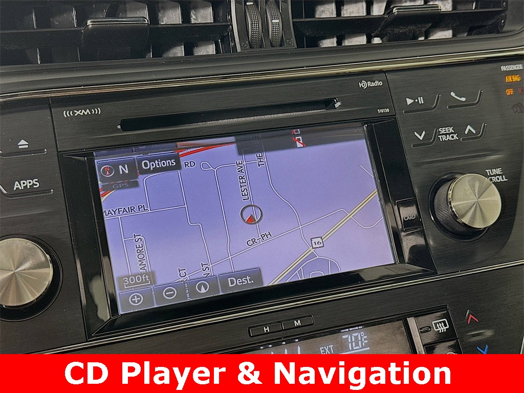 2016 Toyota Avalon Hybrid Limited photo 2