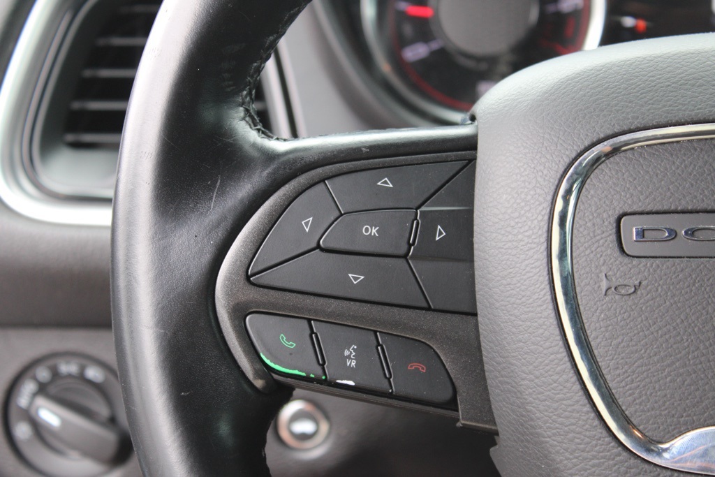 2019 Dodge Challenger SXT photo 18