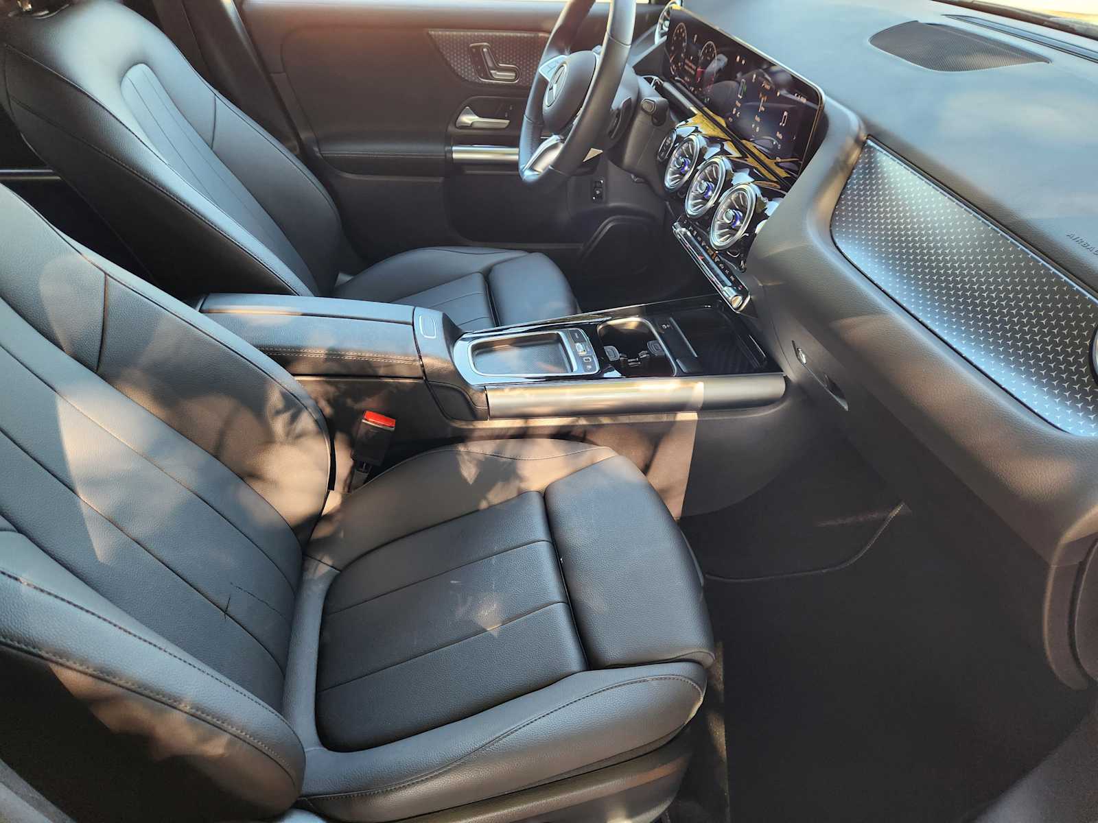 2025 Mercedes Benz GLA 250 photo 11