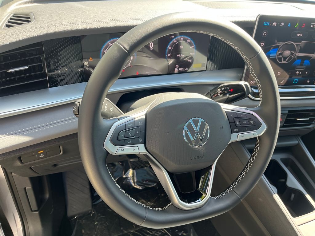2025 Volkswagen Tiguan SE photo 7
