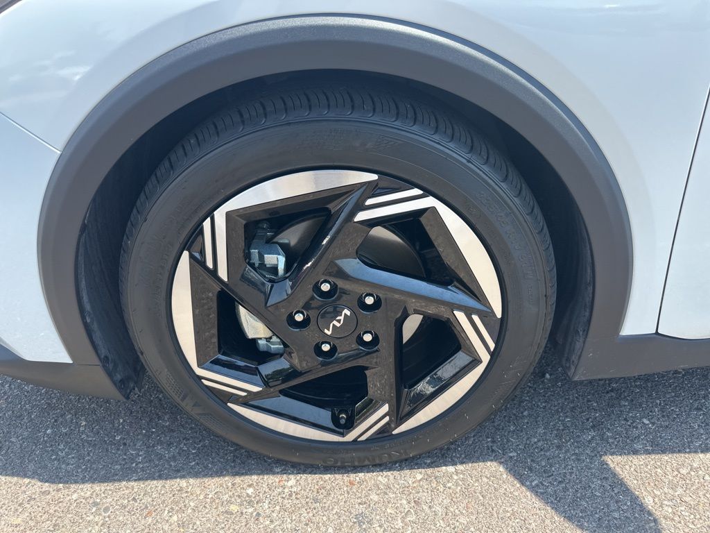 2025 Kia K4 EX photo 3