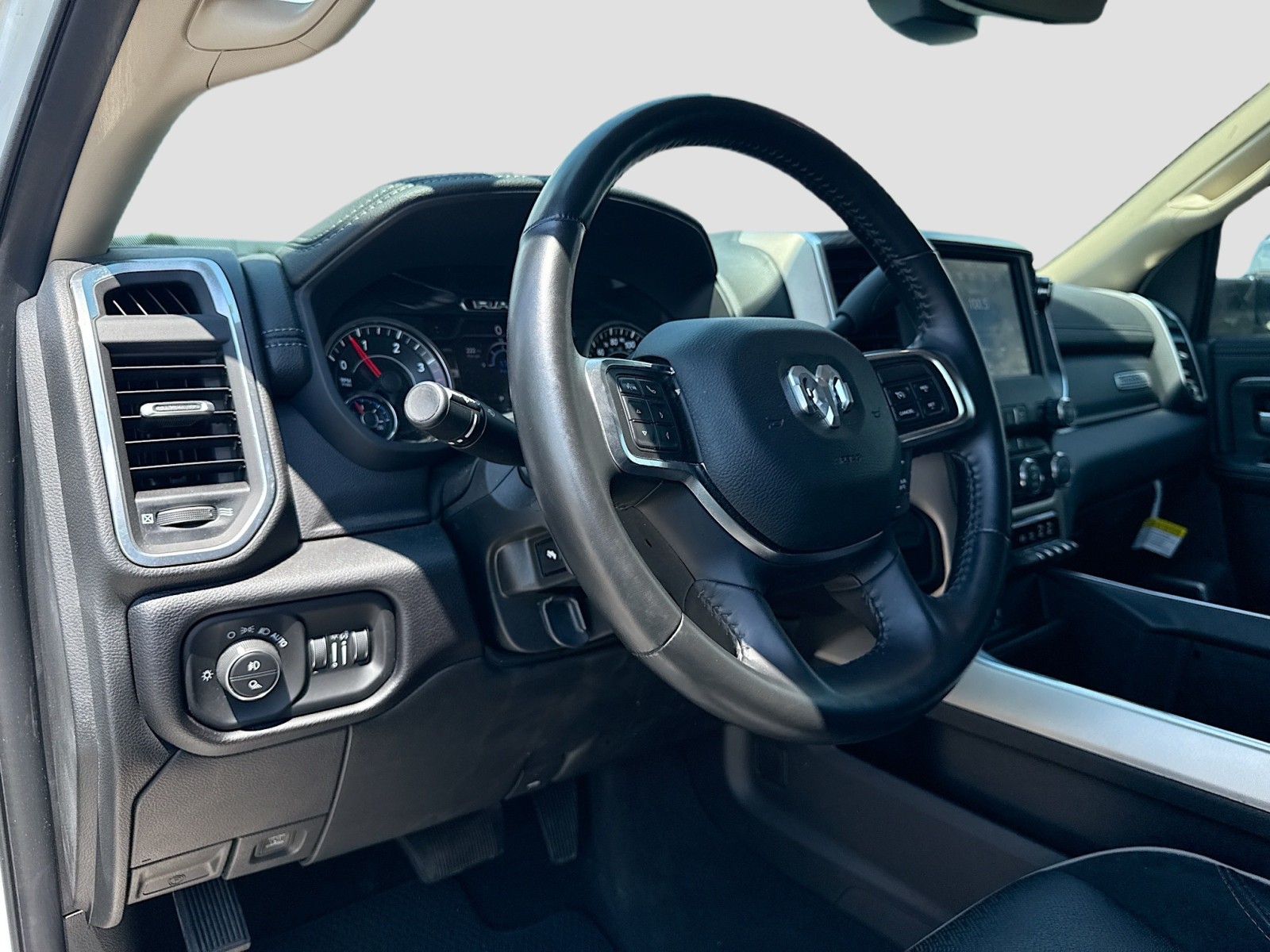 2021 Ram 2500 Laramie photo 9