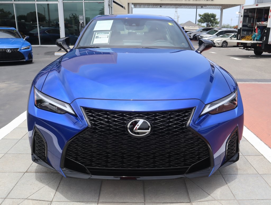 2025 Lexus IS 350 F SPORT photo 2