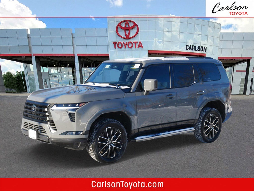 2024 Lexus GX Premium's photo