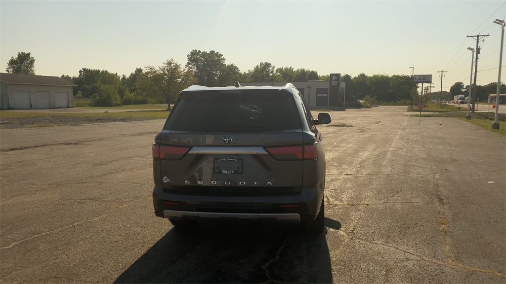2024 Toyota Sequoia Capstone photo 7