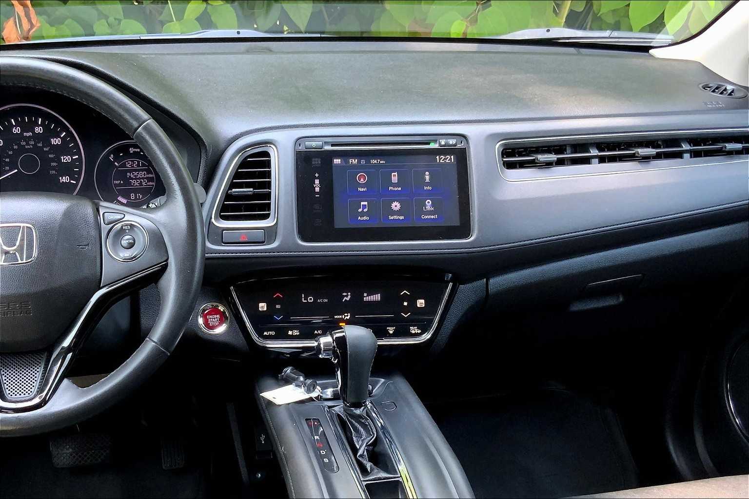 2018 Honda HR-V EX-L photo 6