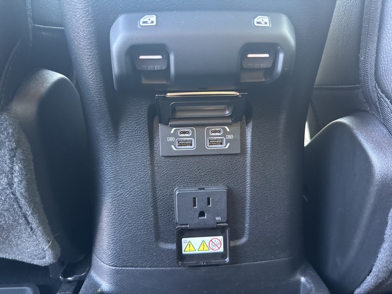 2023 Jeep Wrangler Altitude photo 36