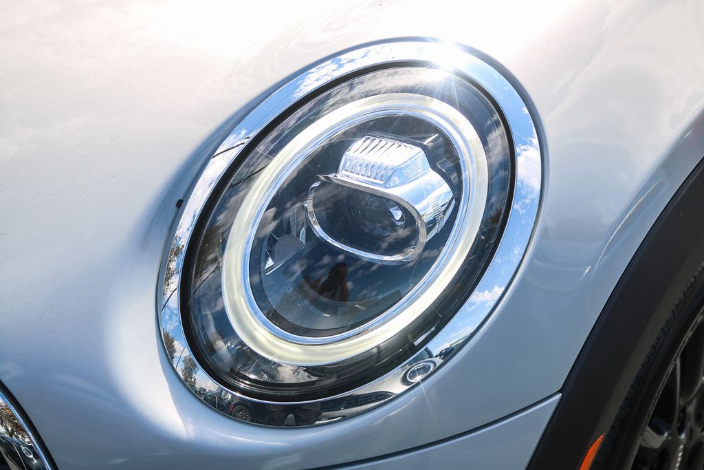 2021 Mini Cooper Signature Convertible photo 14
