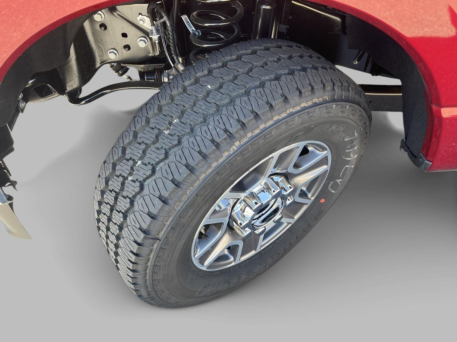 2026 Ford F-250 Lariat photo 4