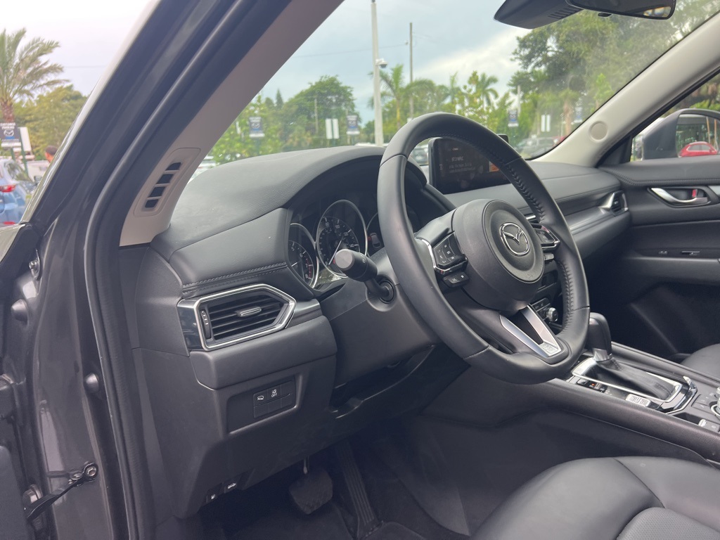 2025 Mazda CX-5 2.5 Select photo 18