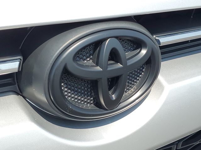 2022 Toyota 4Runner SR5 photo 23