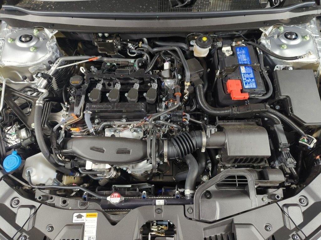 2025 Honda Accord LX 1.5T photo 8