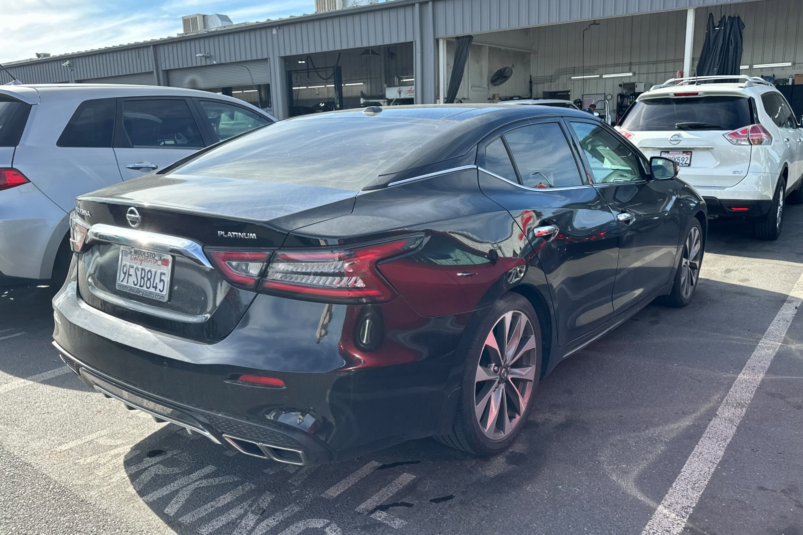 2022 Nissan Maxima Platinum photo 3