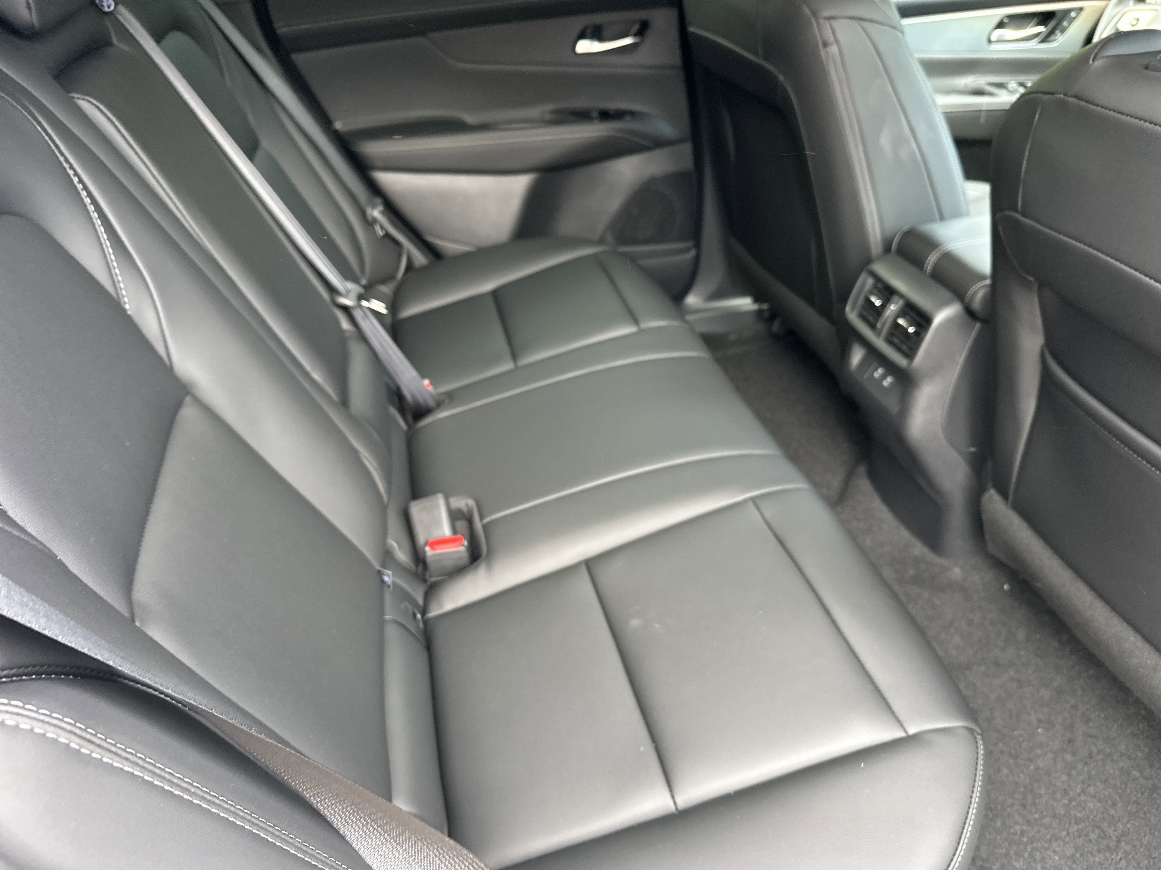 2025 Nissan Murano SL photo 8