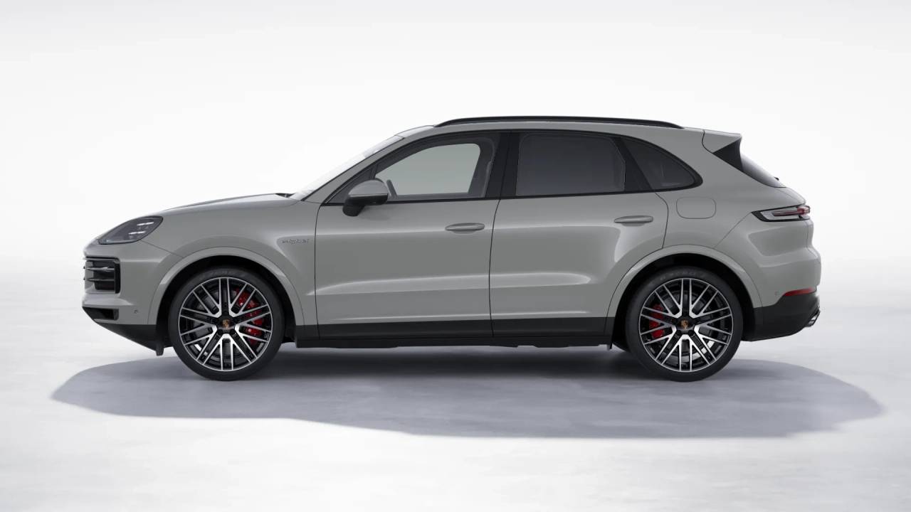 2026 Porsche Cayenne S E-Hybrid photo 2
