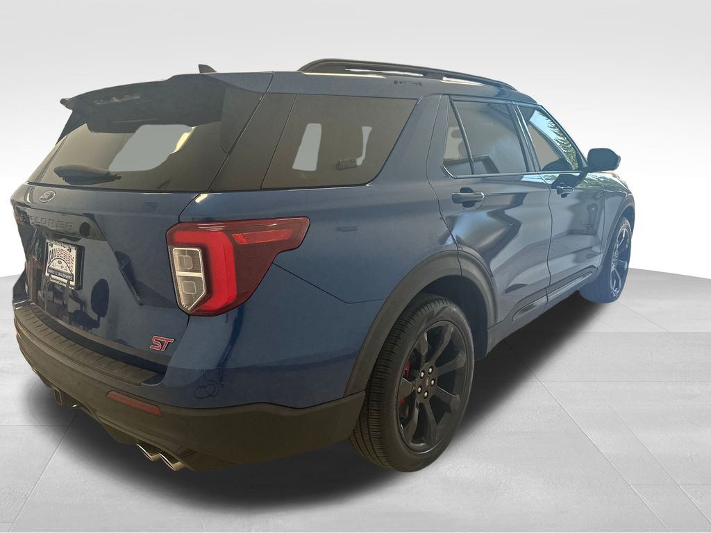 2023 Ford Explorer ST photo 6