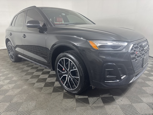 2021 Audi SQ5 Prestige's photo