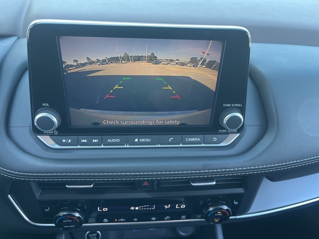2023 Nissan Rogue SV photo 14