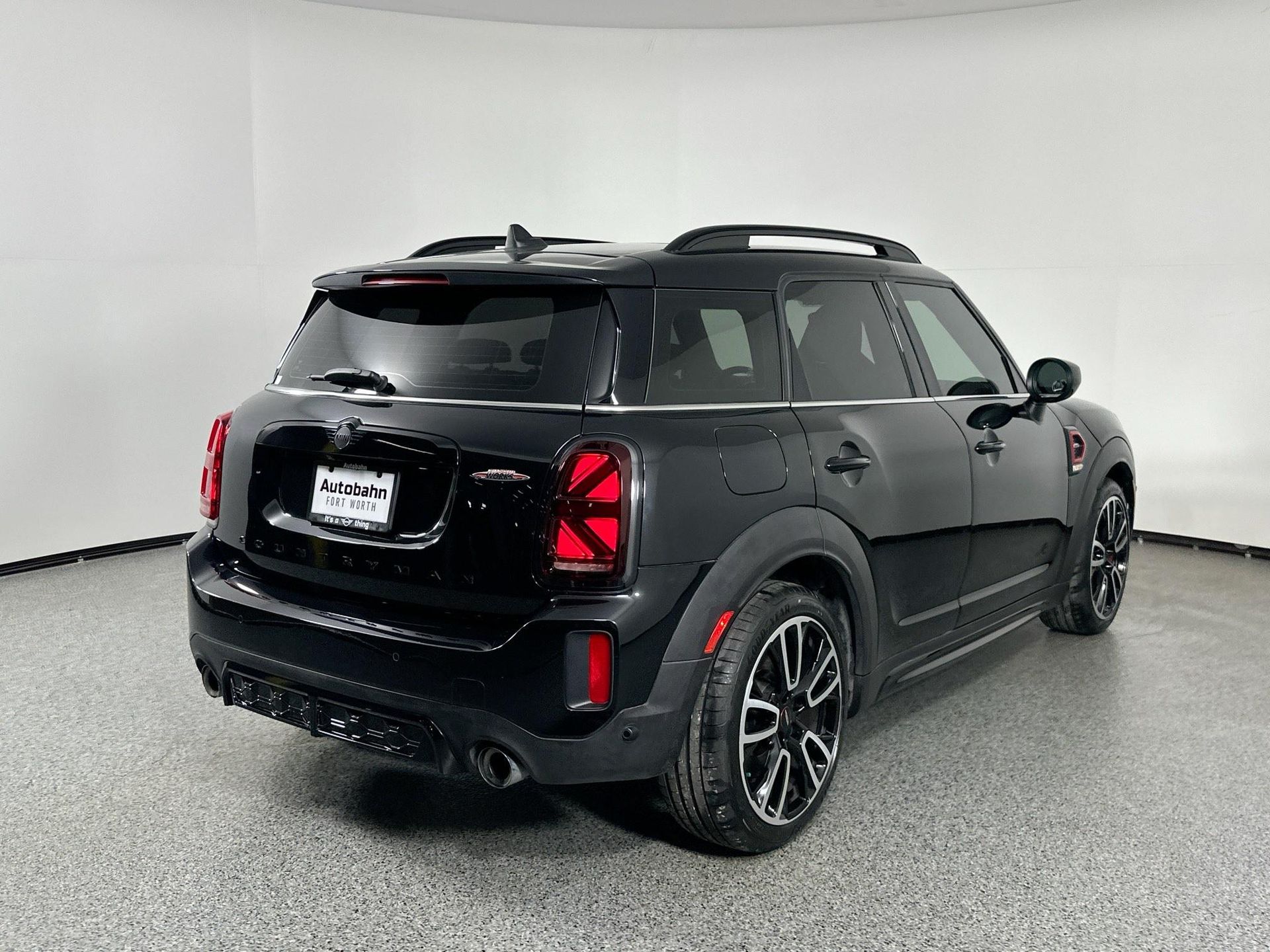 2024 Mini Cooper John Cooper Works ALL4 photo 4