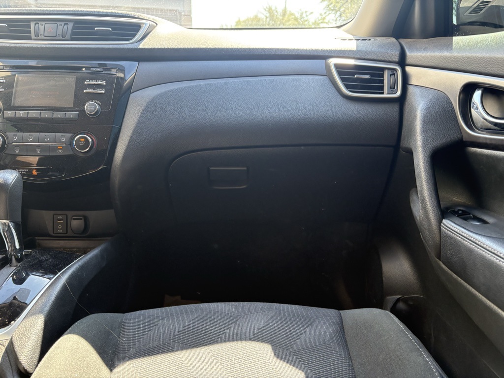 2016 Nissan Rogue S photo 6