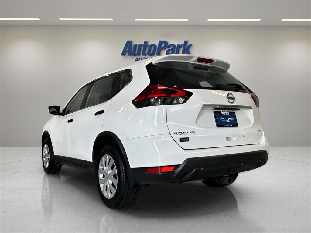 2017 Nissan Rogue S photo 4