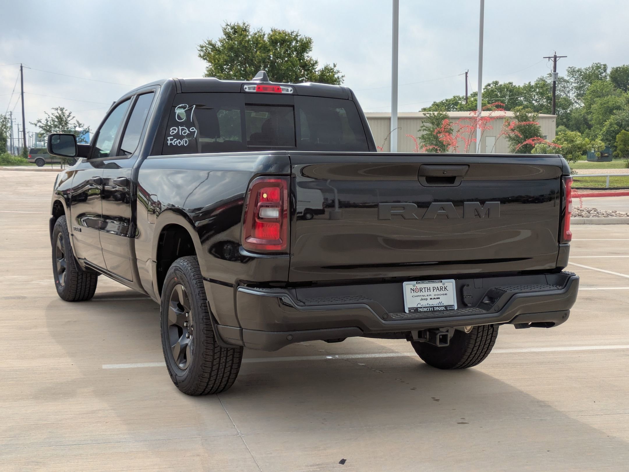 2025 Ram 1500 Tradesman photo 5