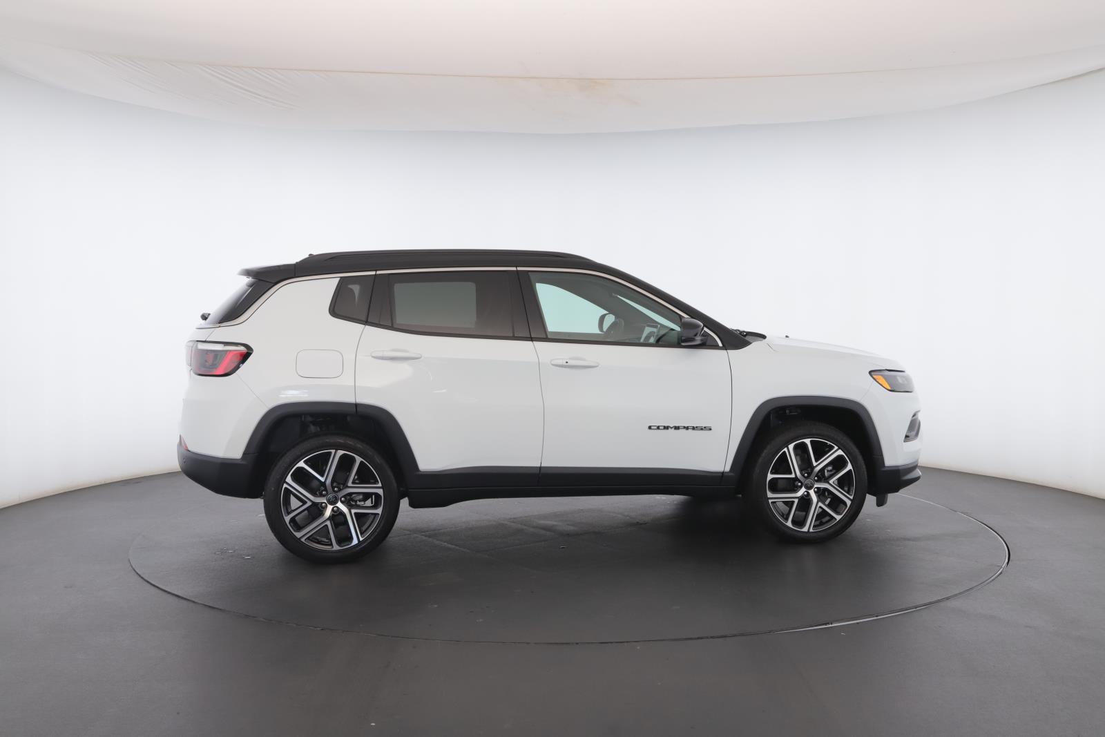 2025 Jeep Compass Limited photo 27