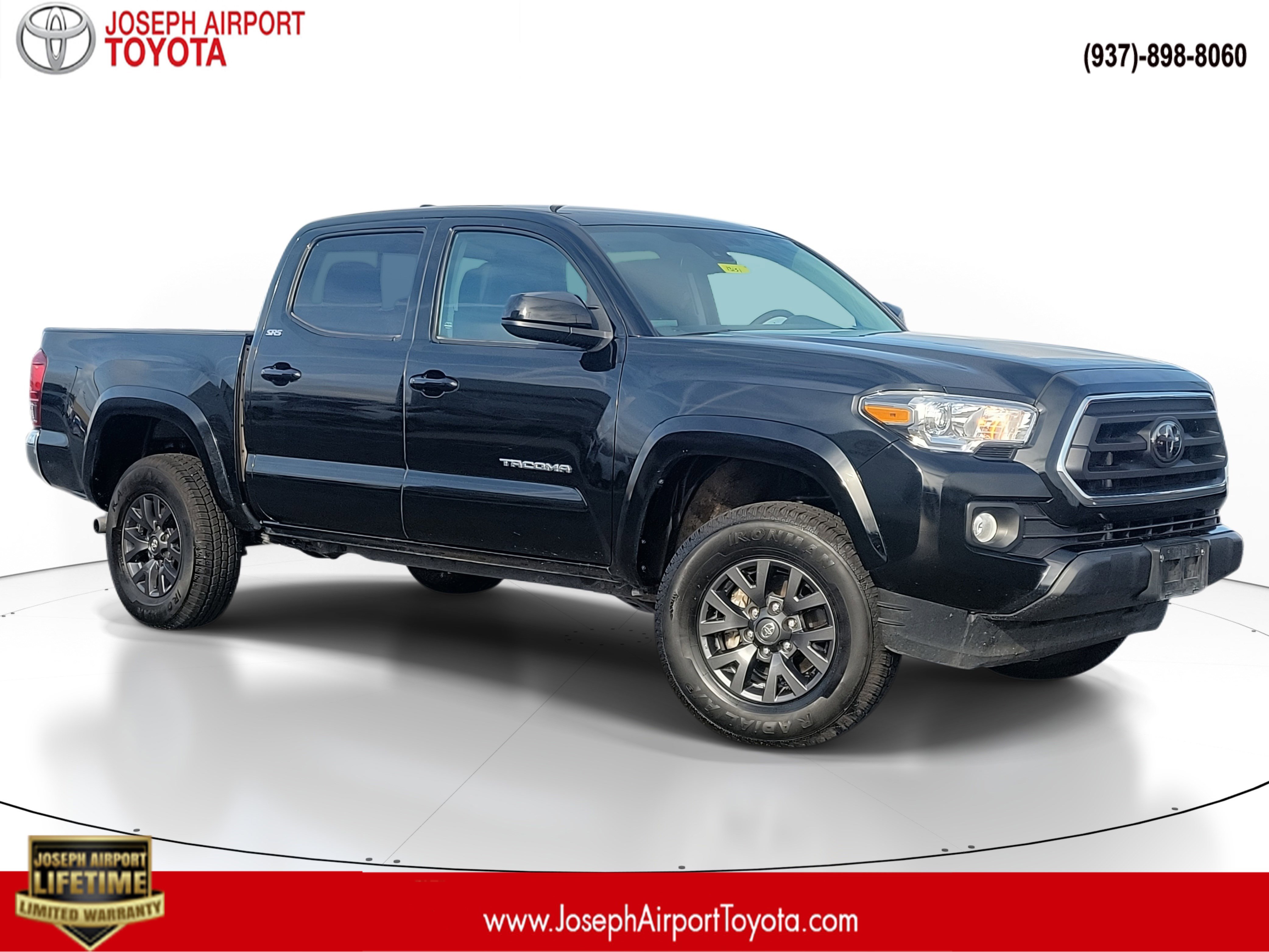 2023 Toyota Tacoma SR's photo