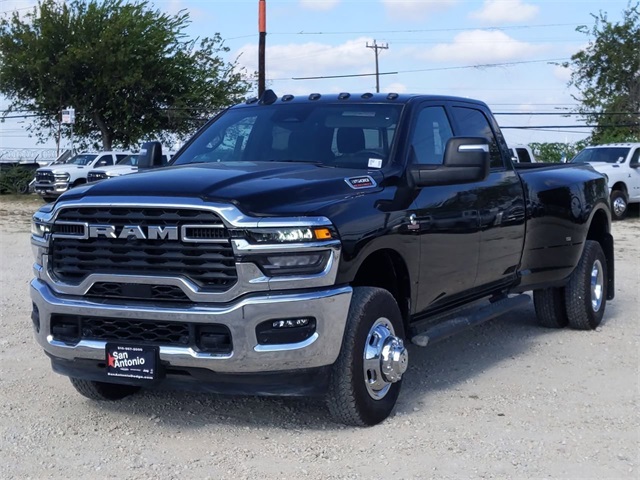 2026 Ram 3500 Tradesman photo 4