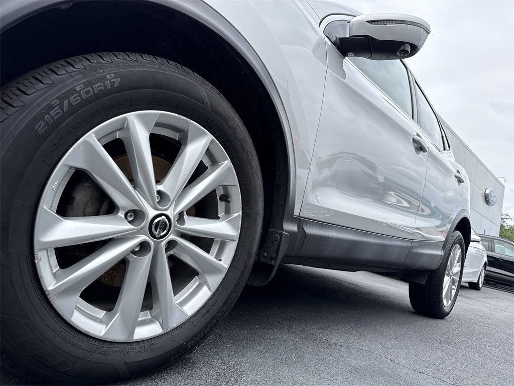 2019 Nissan Rogue Sport SV photo 15