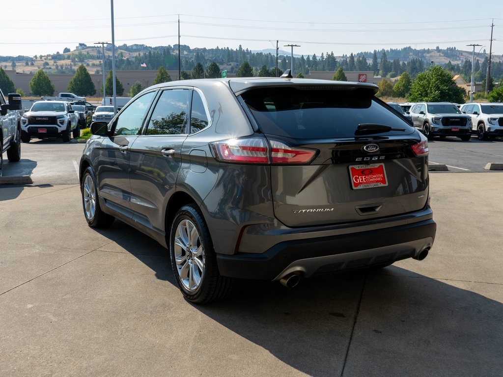 2024 Ford Edge Titanium photo 4