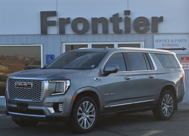 2023 GMC Yukon XL Denali's photo