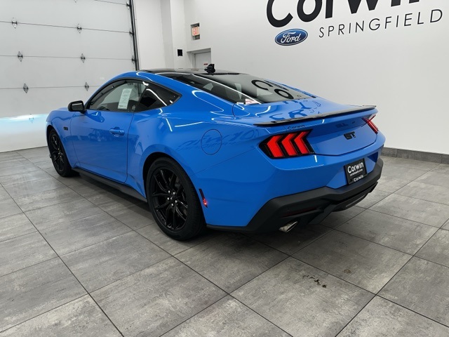 2025 Ford Mustang GT Premium photo 3
