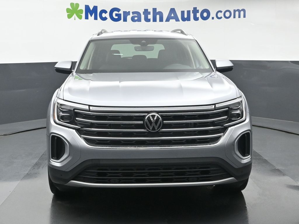 2026 Volkswagen Atlas SE Technology photo 2