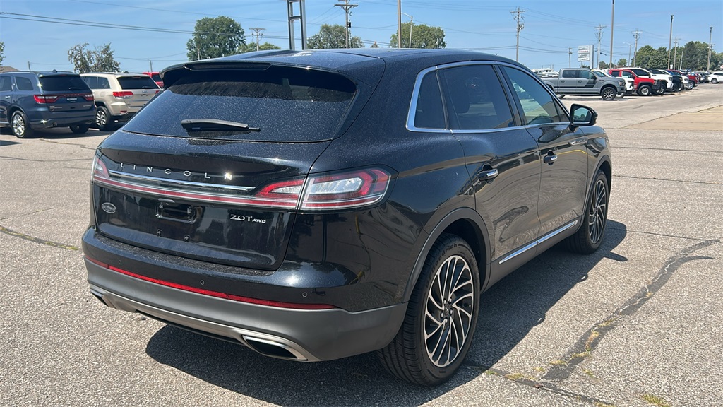 2019 Lincoln Nautilus Reserve photo 3