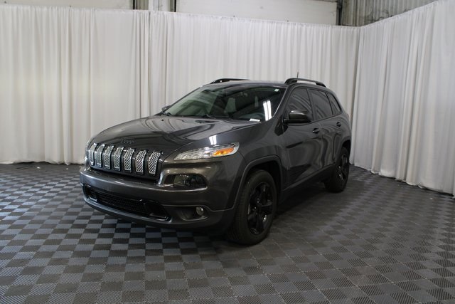 2017 Jeep Cherokee Limited photo 24