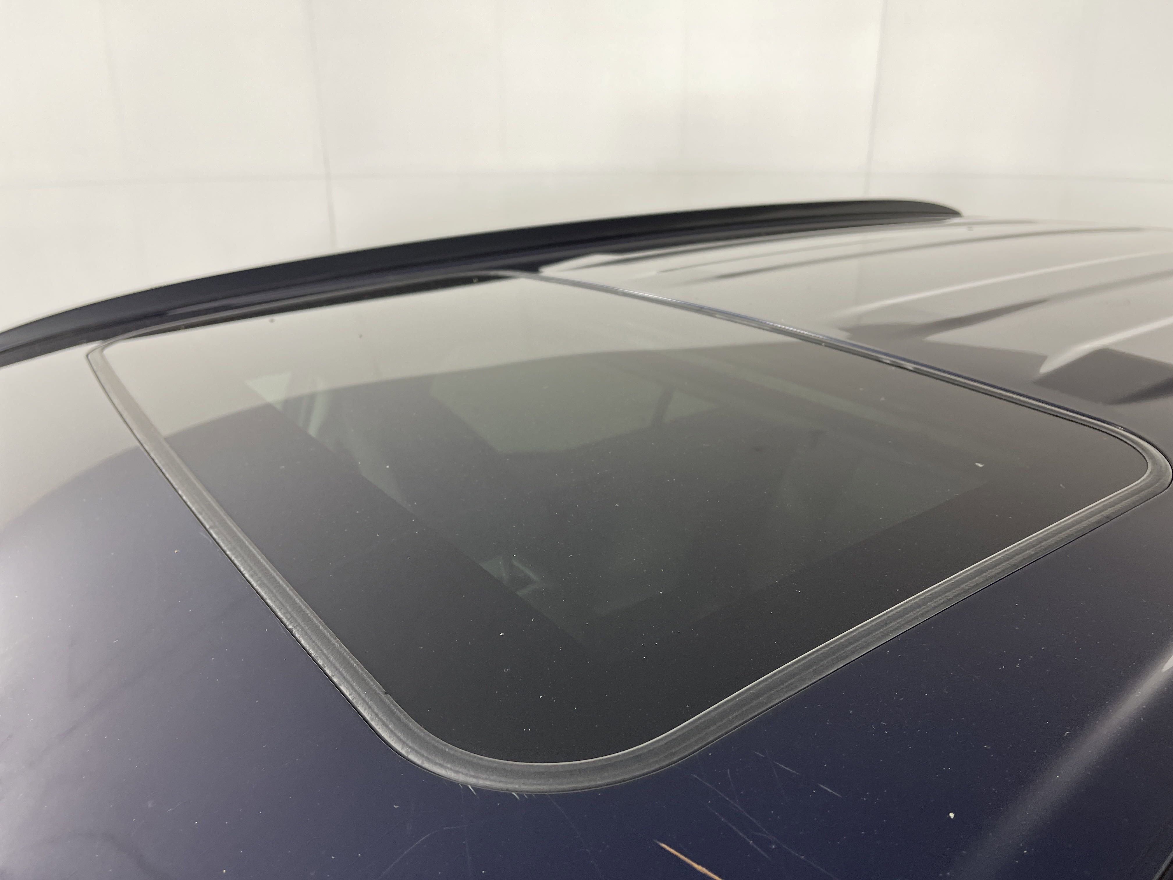 2019 Toyota RAV4 Limited photo 2