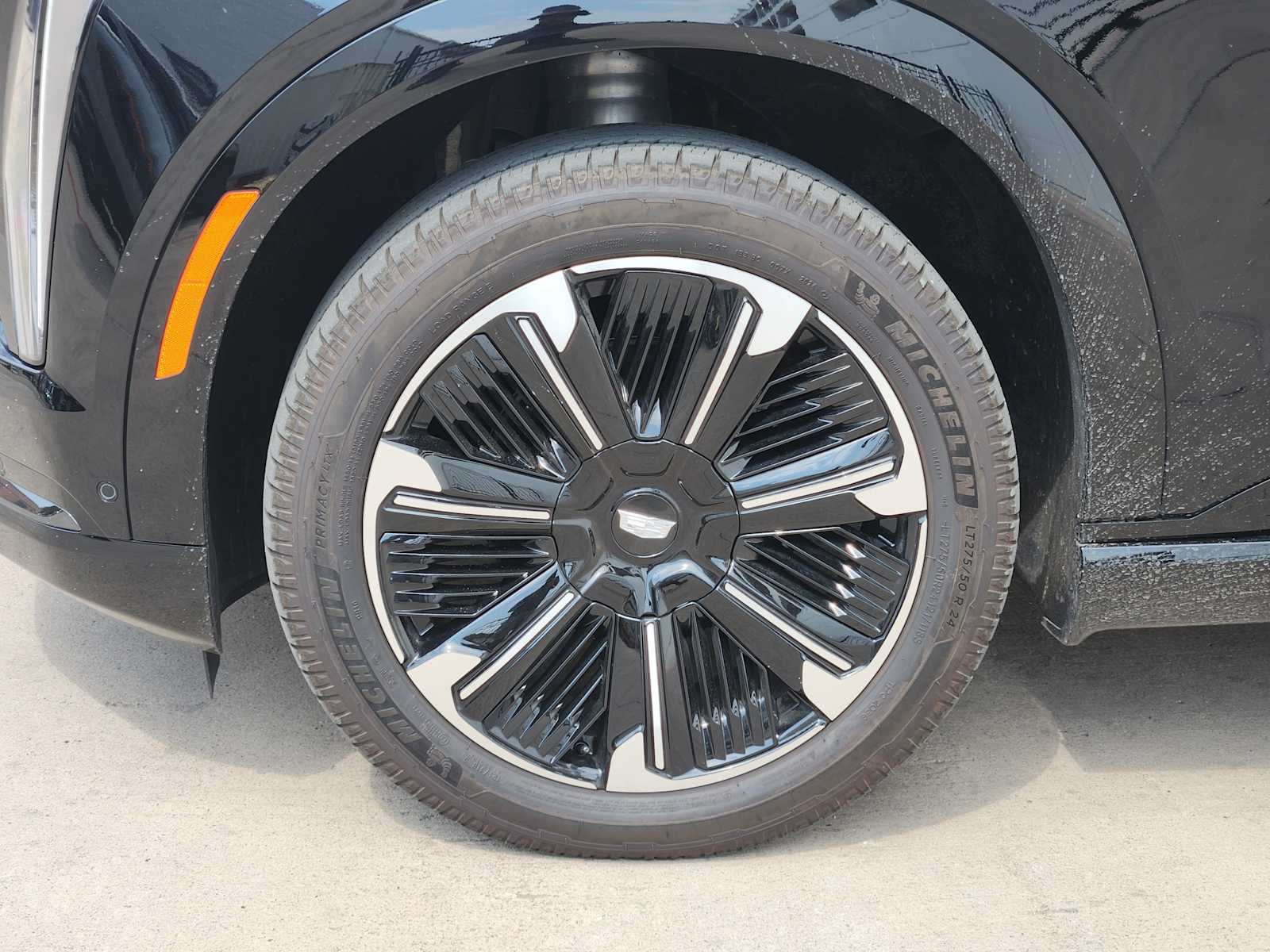 2025 Cadillac Escalade IQ Sport photo 7