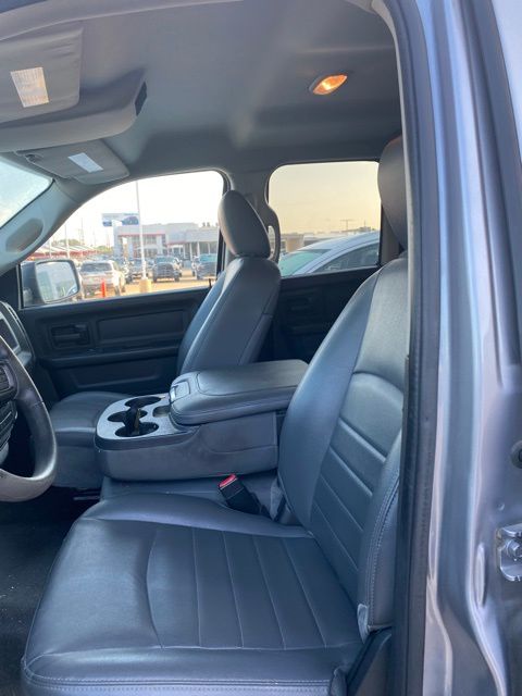 2019 Ram 1500 Tradesman ST photo 12