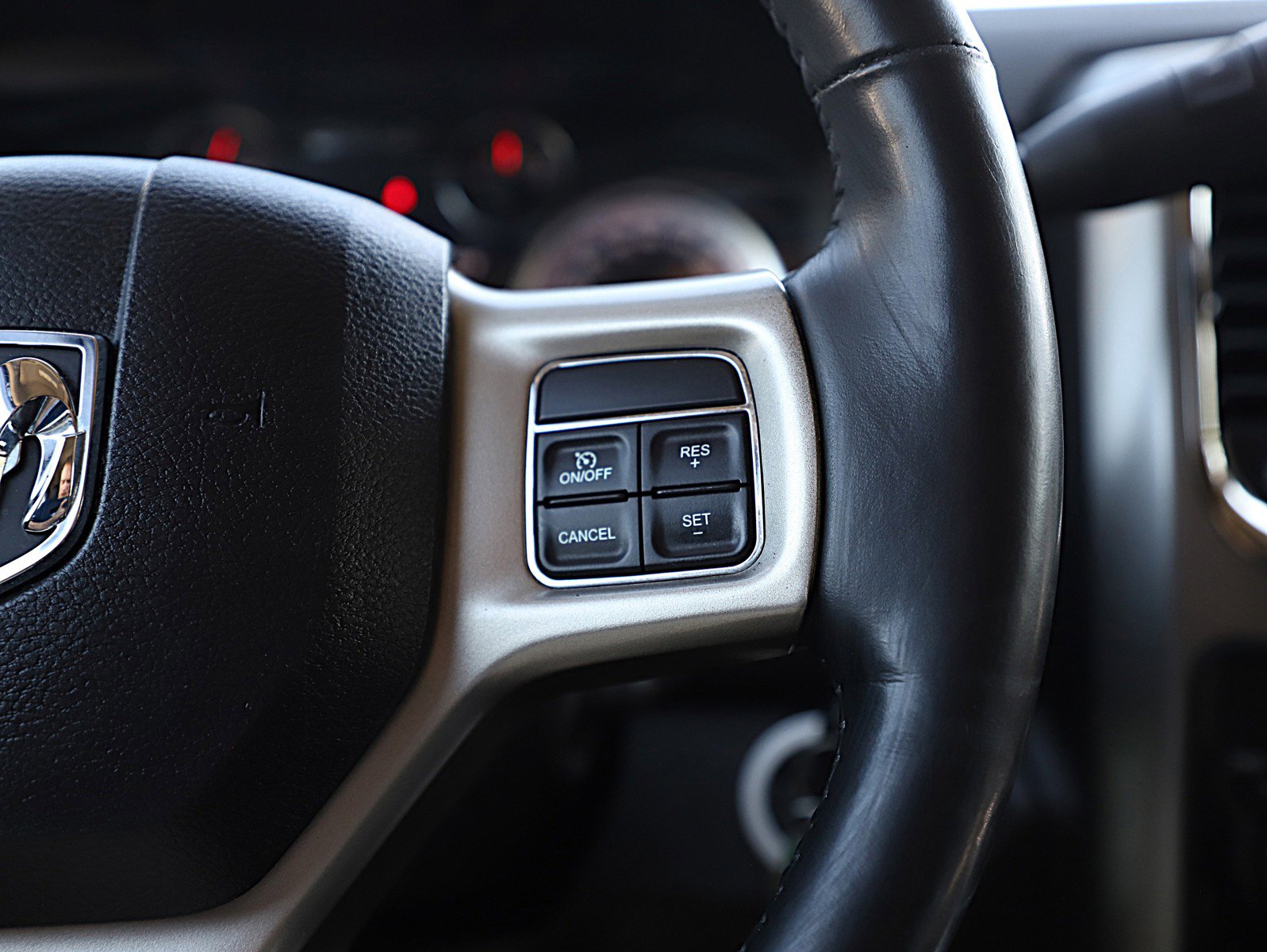 2018 Ram 2500 Laramie photo 22