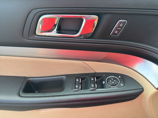2017 Ford Explorer Base photo 10