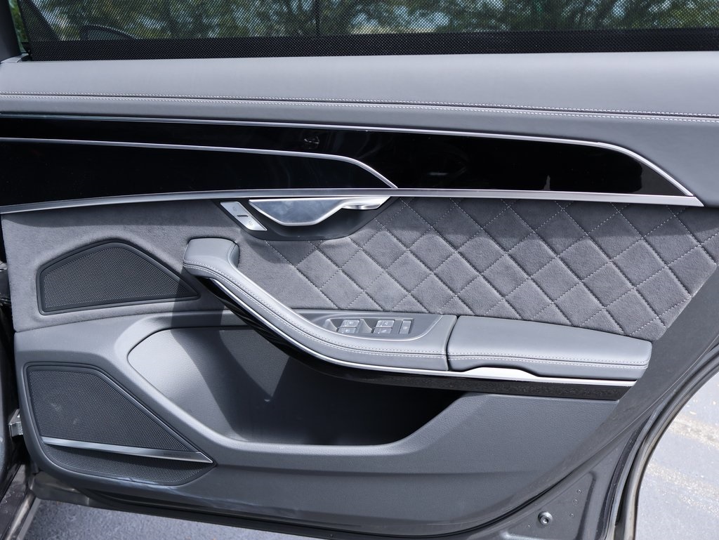 2023 Audi S8 4.0T Quattro photo 15