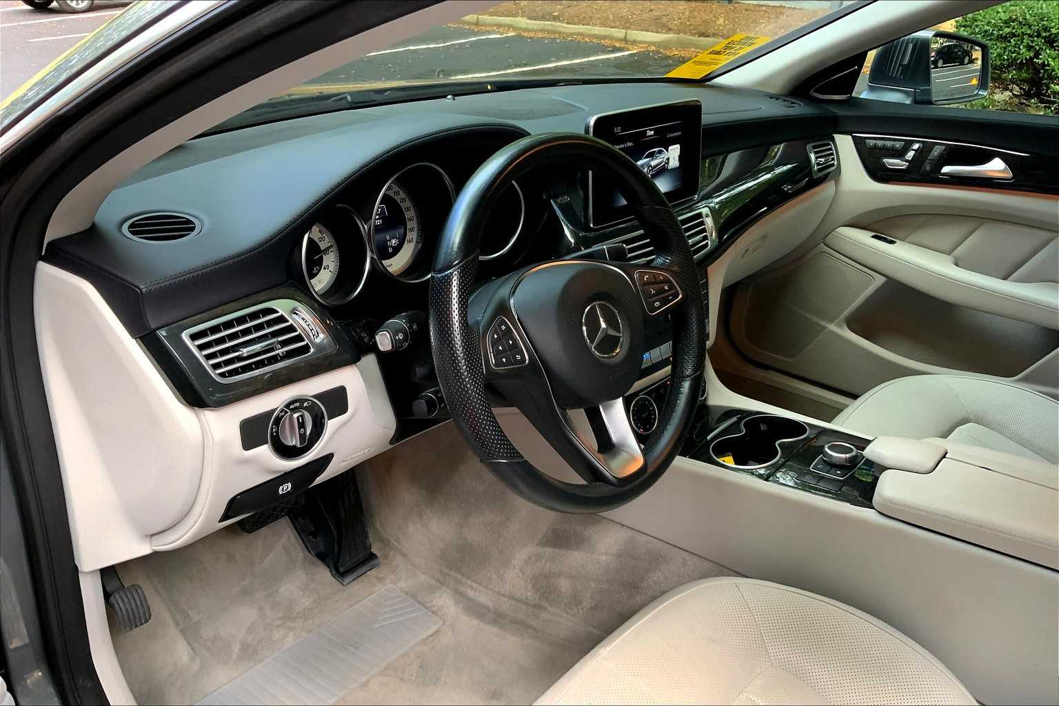 2016 Mercedes Benz CLS 400 photo 16