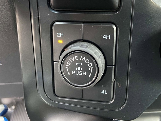 2025 Ford F-150 STX photo 13