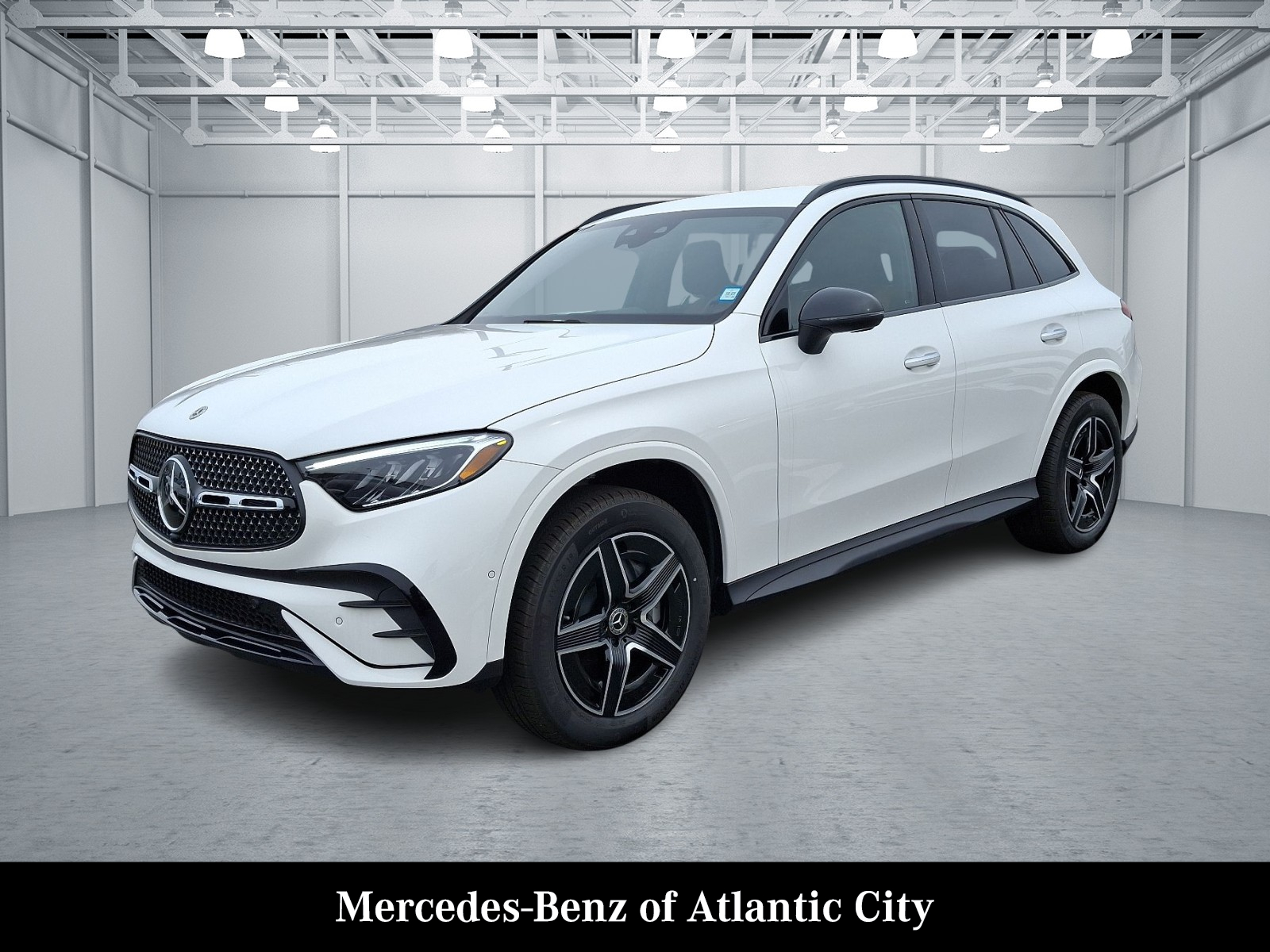 2025 Mercedes Benz GLC 300 4MATIC photo 2