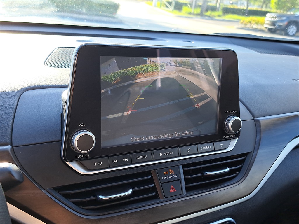 2023 Nissan Altima 2.5 SV photo 28