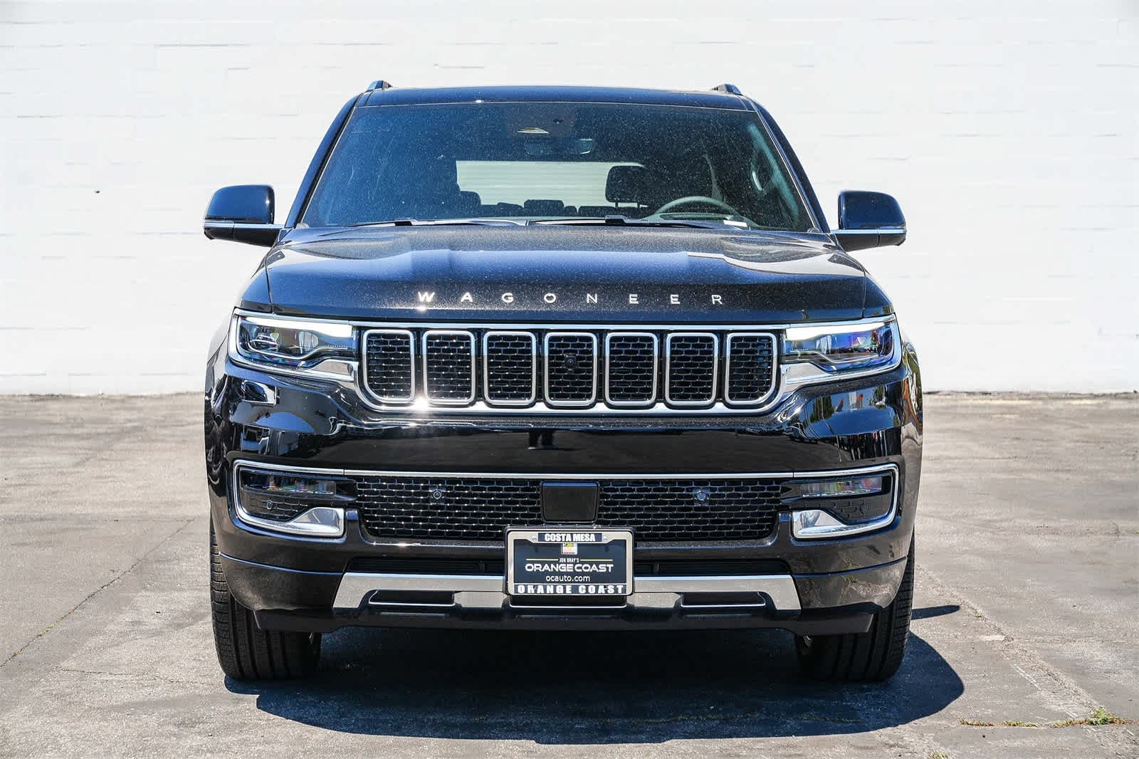 2025 Jeep Wagoneer L Series III photo 2
