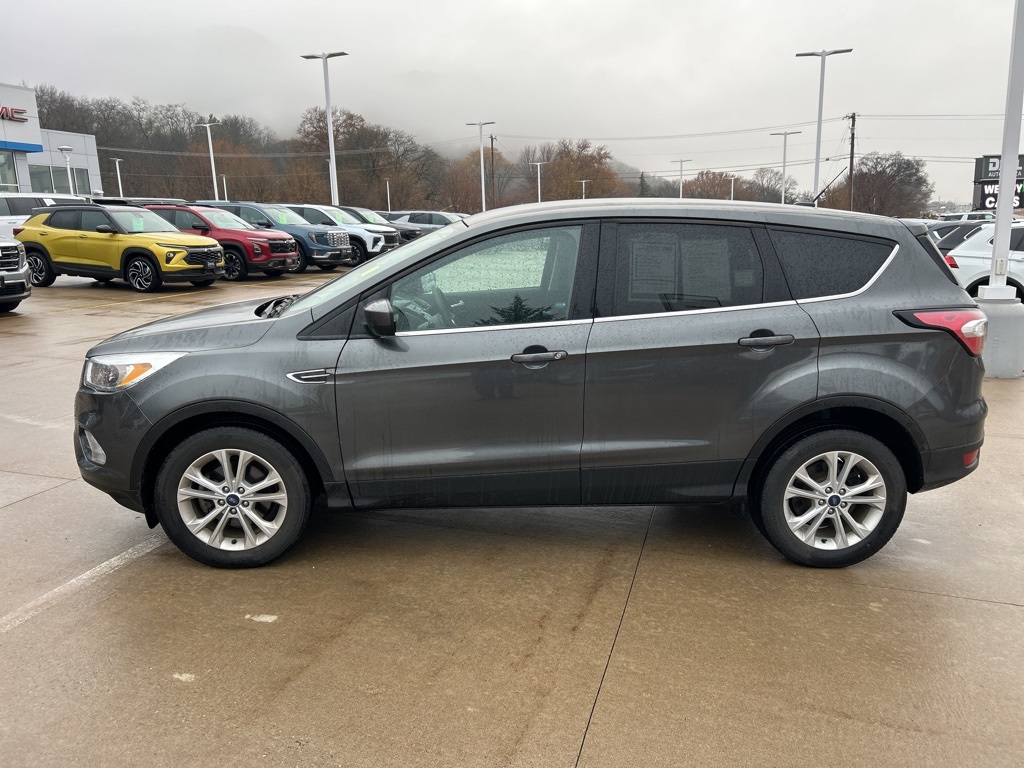 2017 Ford Escape SE photo 3
