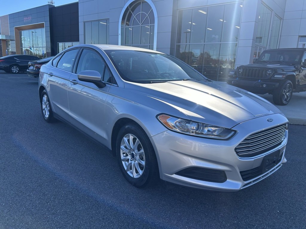 2016 Ford Fusion S