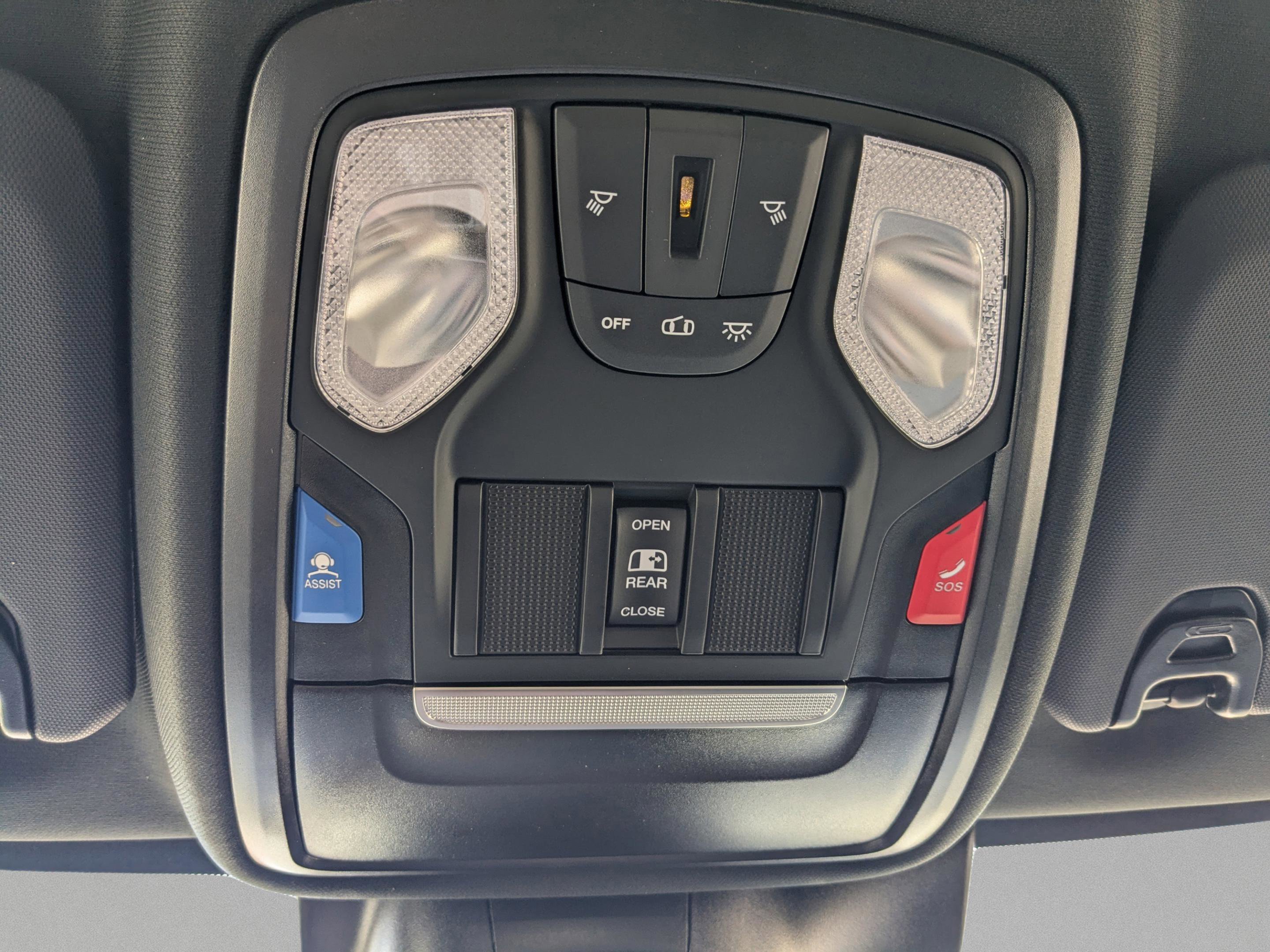 2025 Ram 3500 Tradesman photo 27